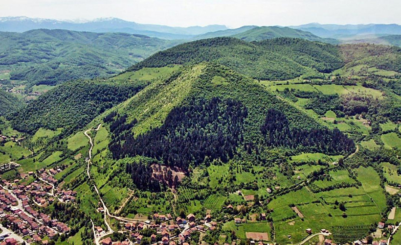 visocka piramida
