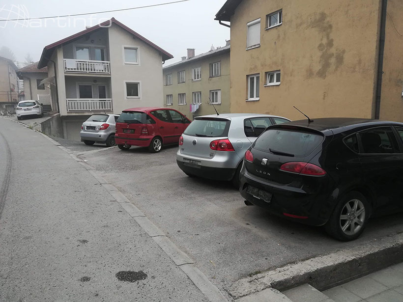 auti parking tablice