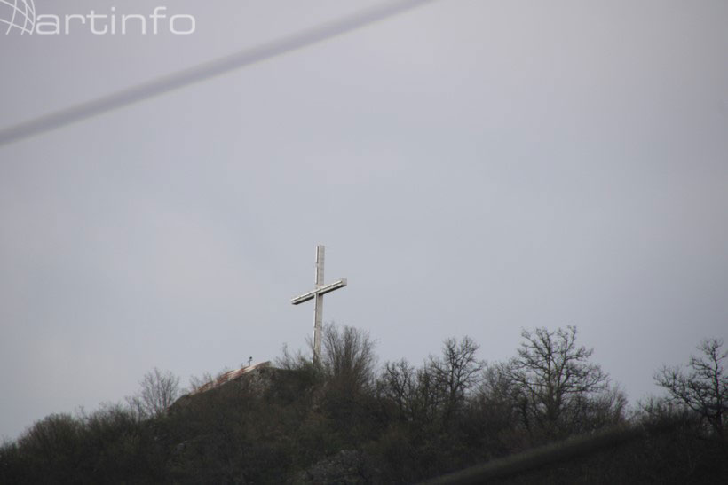 podastinje kriz