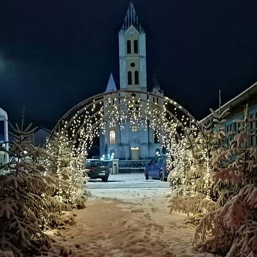 uskoplje bozic crkva