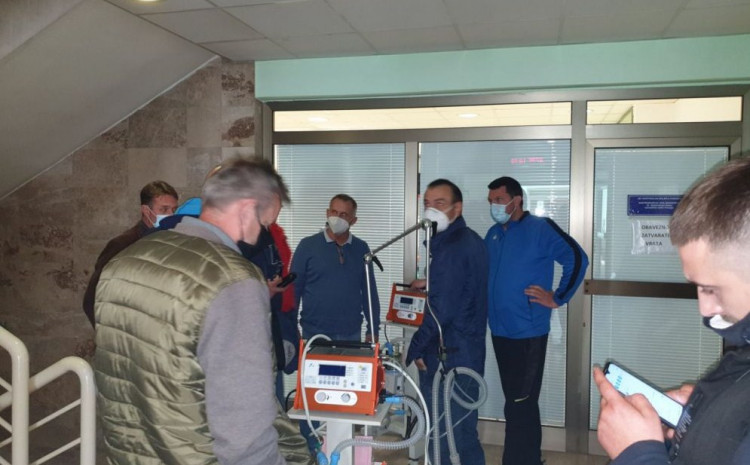 fucz_respirator.jpg