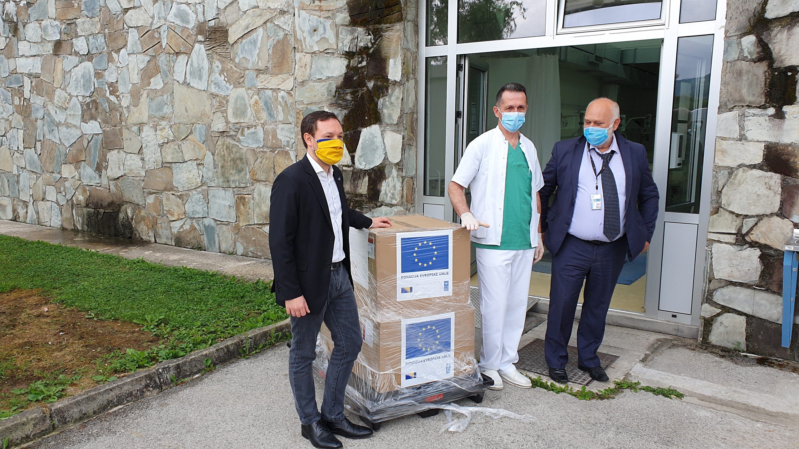 nova-bila-respirator-eu.jpg