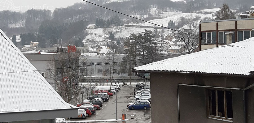 snijeg-krovovi.jpg