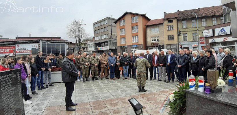 spomenik.sv sveti kis 19