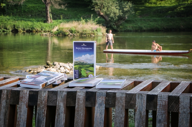 vodic za turiste 80 najljepsih.mjesta u.bih