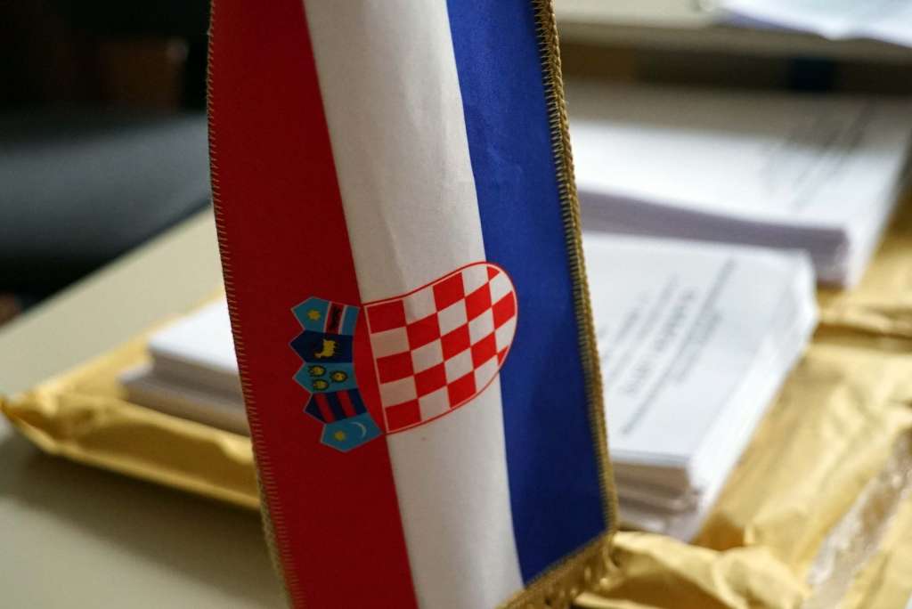 hrvatska-zastavica.jpg