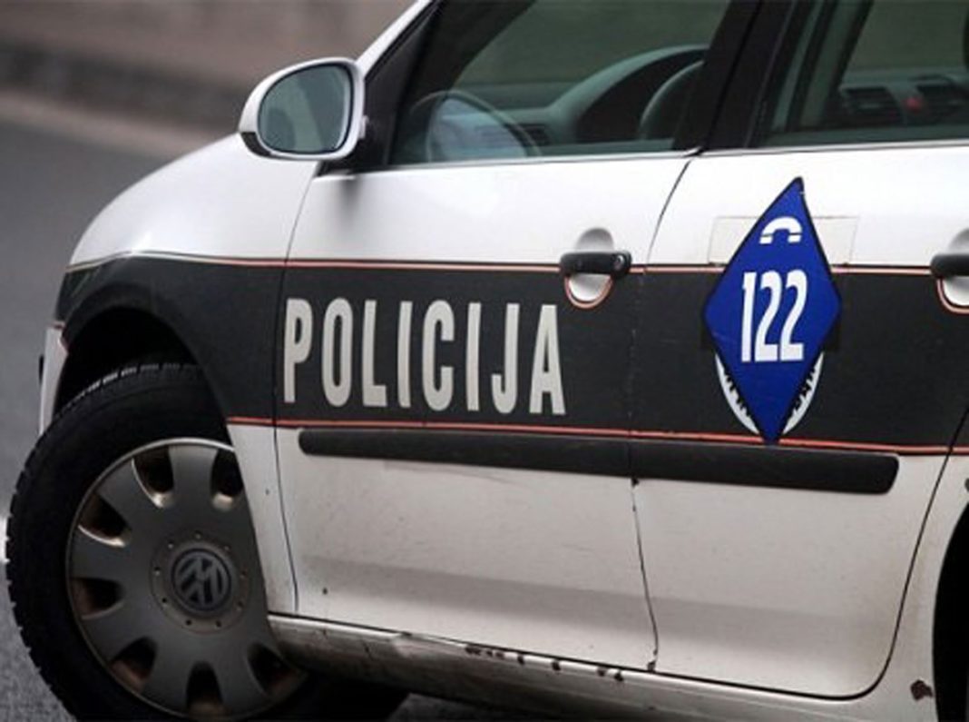 policija auto