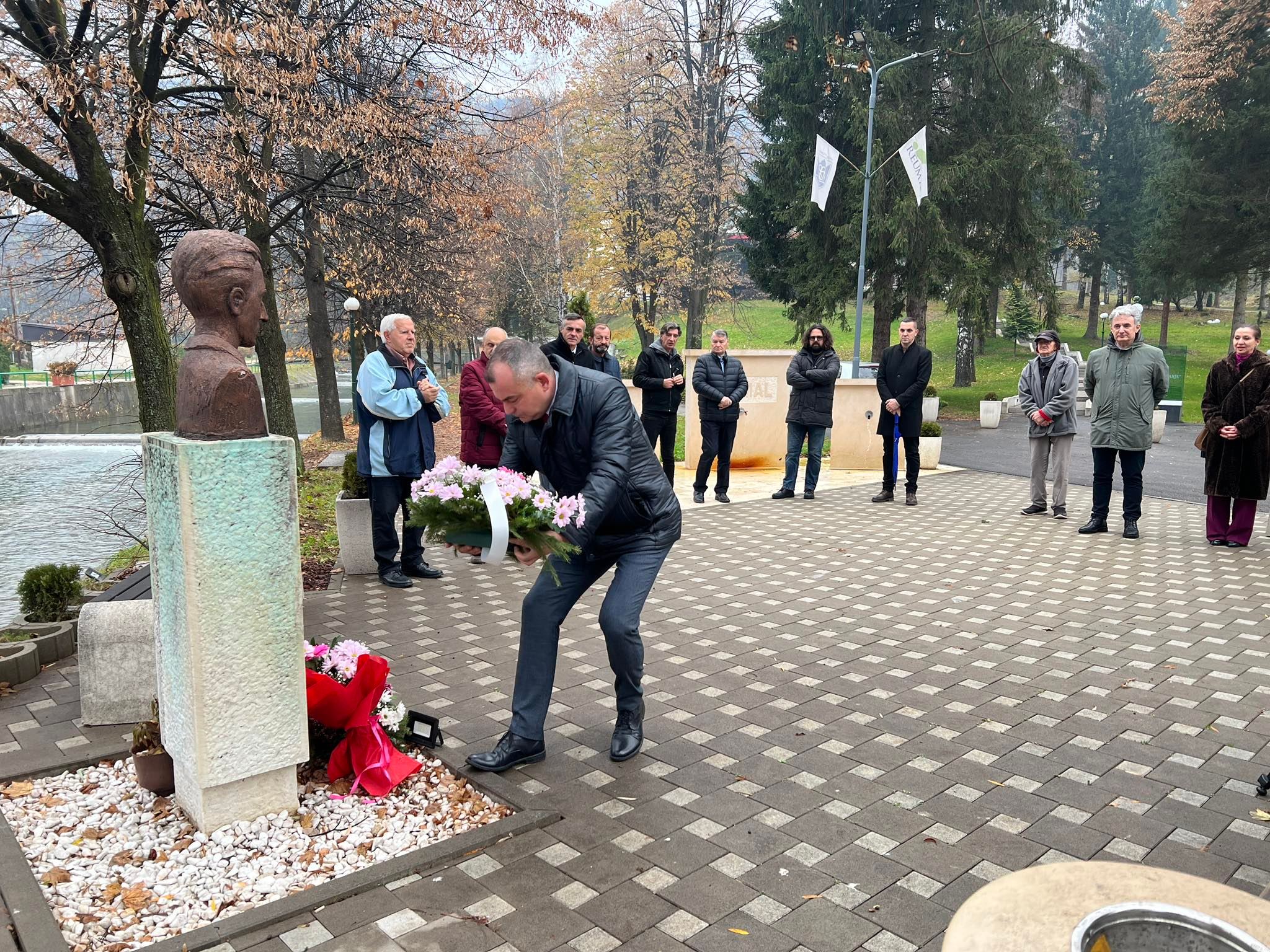 z13.jpg