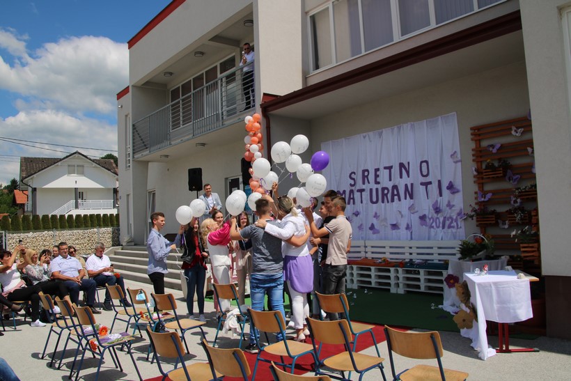 maturanti brestovsko baloni