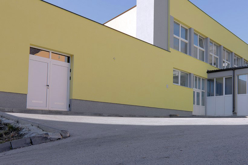 rama skola fasada