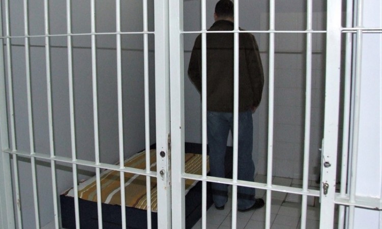 zatvor-policija.jpg