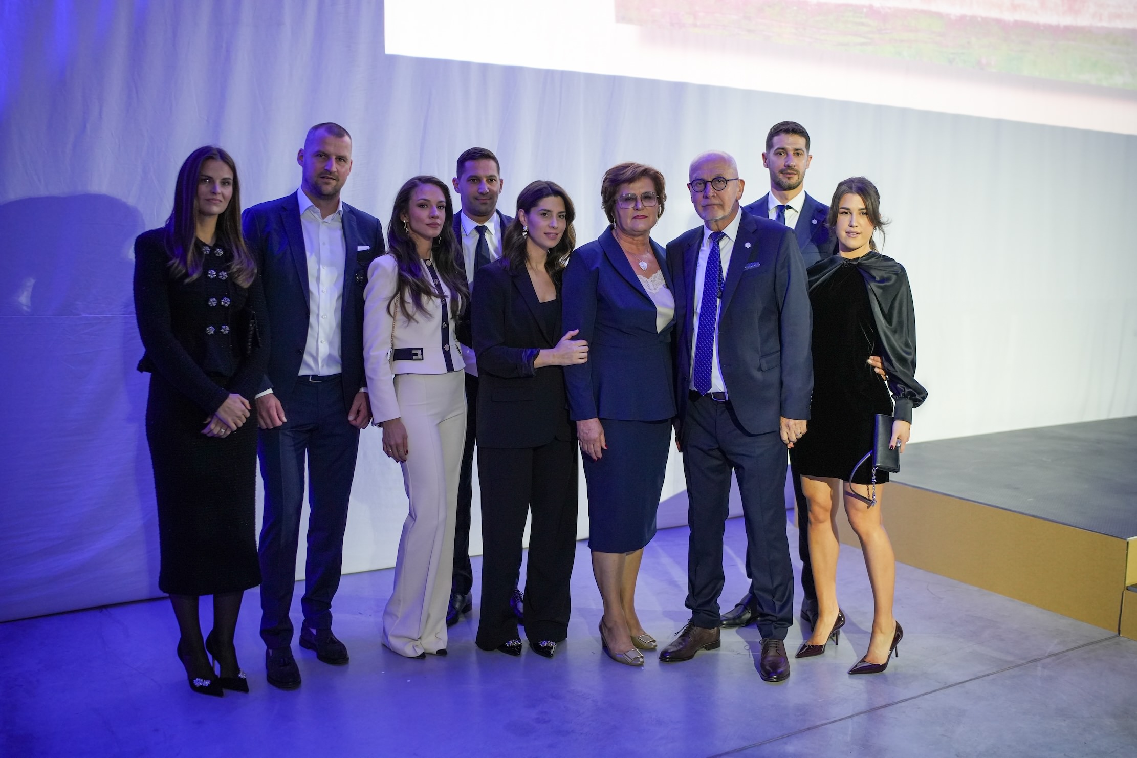 Predsjednica_Bradara_na_otvorenju_tvornice_Corspack__nova_investicija_grupacije_Violeta2.JPG
