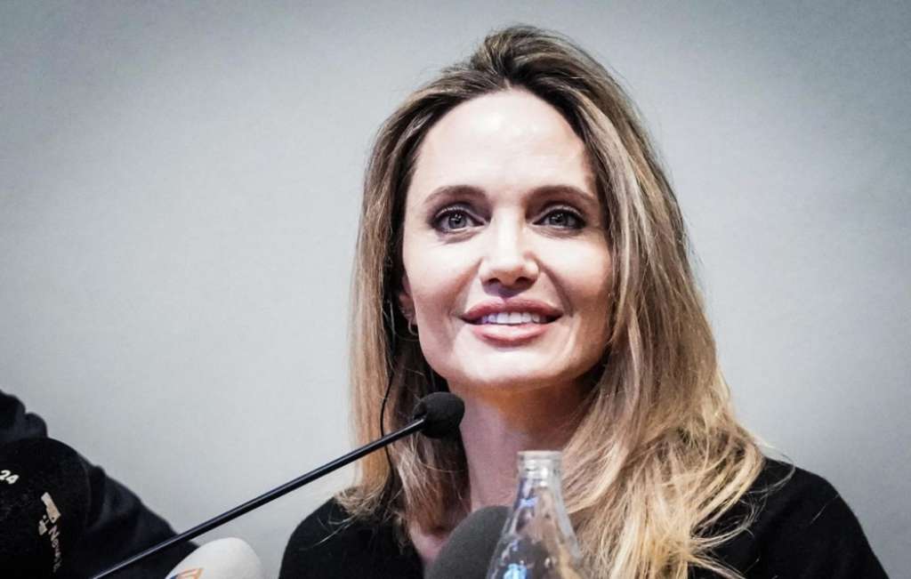 angelina_jolie.jpg