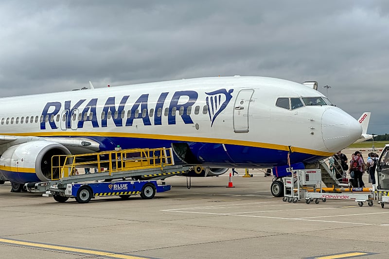b_250107011.jpg