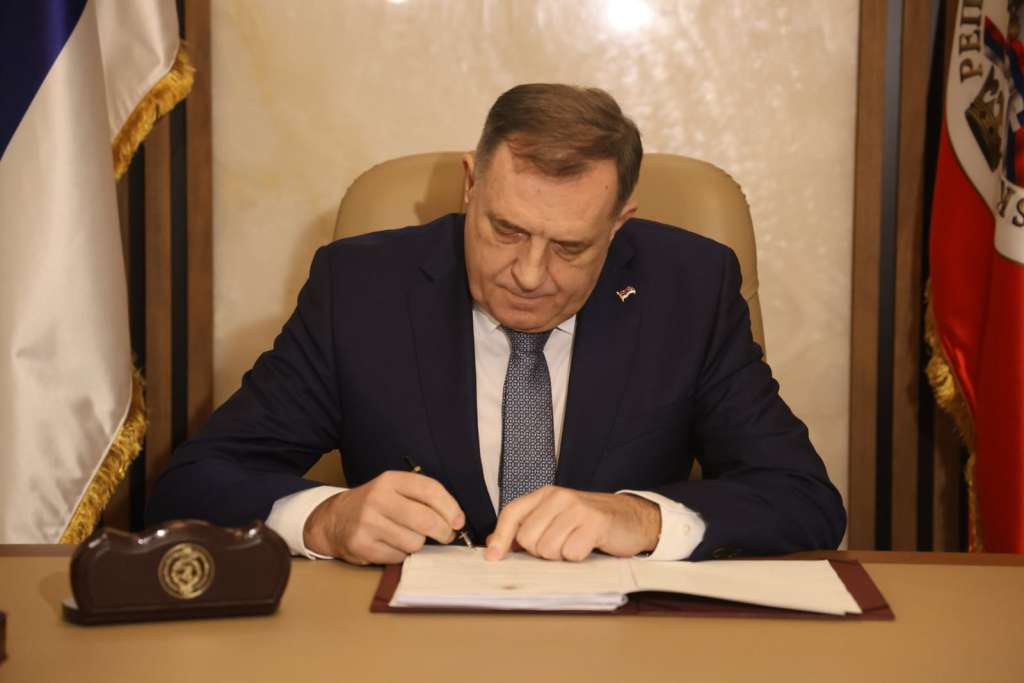 dodik_potpis.jpg