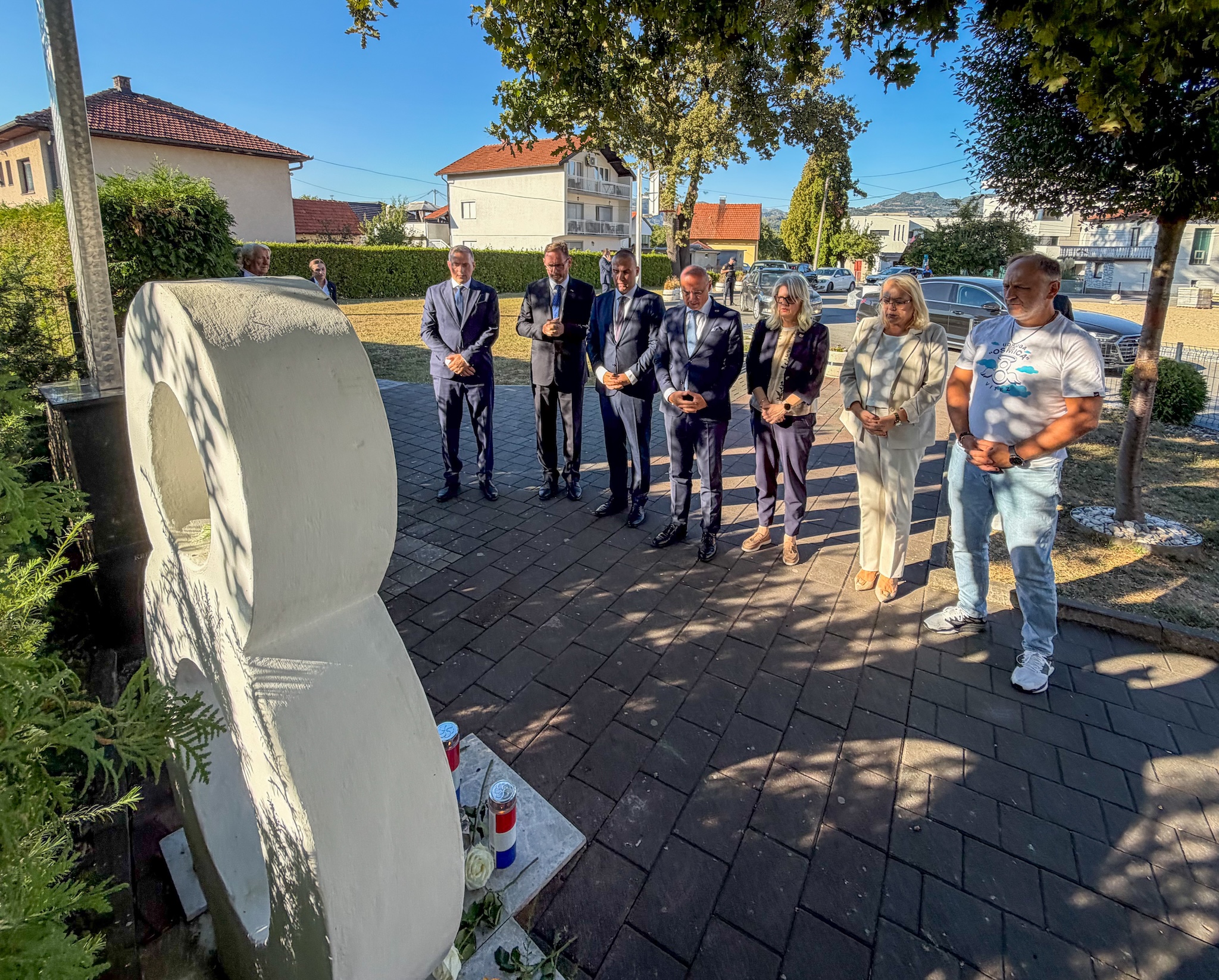 Bradara_i_Grlić_Radman_u_Središnjoj_Bosni_-_Hrvatska_ostaje_snažan_oslonac_Hrvatima_u_BiH13.jpg