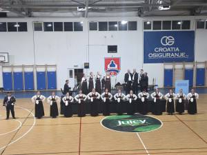 4b4f1c53-2e50-40a4-9e9d-7b077f3d9ca2_original