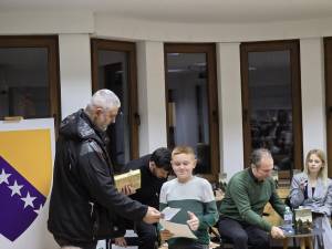 de9707cf-e512-41bc-8c22-73a67cfcacaa_original