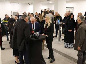 l_5418406f9ef6e7150607f88429a13460_original